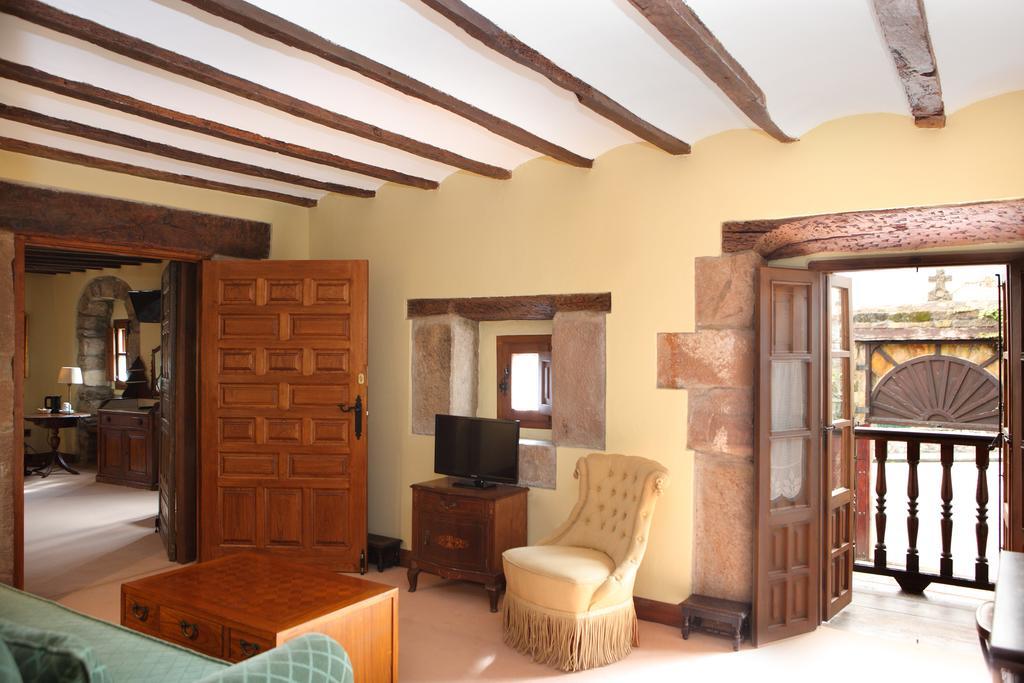 Posada La Torre De La Quintana Liendo Zewnętrze zdjęcie