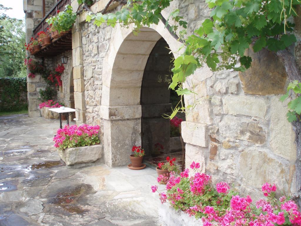 Posada La Torre De La Quintana Liendo Zewnętrze zdjęcie